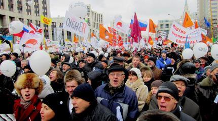 Устоит ли Россия против «гибридной цветной революции»? Устоит ли Россия против «гибридной цветной революции»?