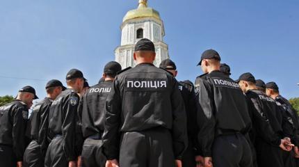 Оборотни в погонах: укра-урка становится ментом Оборотни в погонах: укра-урка становится ментом