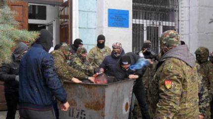 После выборов в Мариуполе начнутся бесчинства радикалов После выборов в Мариуполе начнутся бесчинства радикалов