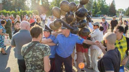 В Одессе активисты «Евромайдана» атаковали митинг памяти жертв 2 мая