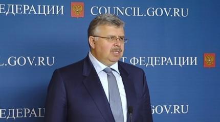 Таможня сдает добро, или Материализация лозунга «Банду Ельцина под суд» Таможня сдает добро, или Материализация лозунга «Банду Ельцина под суд»