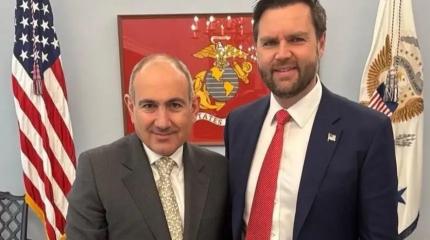 Пашинян гнусно выдавливает Россию из Армении