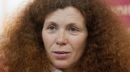 Латынина разнесла Грету Тунберг: дети в политике - признак тоталитаризма Латынина разнесла Грету Тунберг: дети в политике - признак тоталитаризма