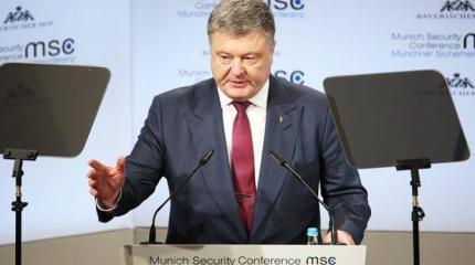 Порошенко бессилен, пока русский солдат топчет его землю Порошенко бессилен, пока русский солдат топчет его землю