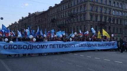 Первомай, Первомай, кого хочешь — подстрекай! Первомай, Первомай, кого хочешь — подстрекай!