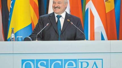 Двуликий Батька: Белоруссия поддержала призыв ОБСЕ вернуть Крым Украине Двуликий Батька: Белоруссия поддержала призыв ОБСЕ вернуть Крым Украине