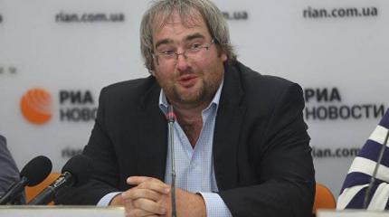 Корнейчук: украинцы оказались готовы уничтожать друг друга и страну Корнейчук: украинцы оказались готовы уничтожать друг друга и страну