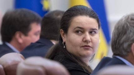 Киев хочет назначить послом в США создателя пирамиды из украинских ОВГЗ Киев хочет назначить послом в США создателя пирамиды из украинских ОВГЗ