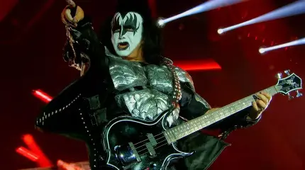 Вокалист KISS Симмонс усомнился в способности Байдена руководить США Вокалист KISS Симмонс усомнился в способности Байдена руководить США