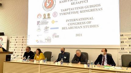 «Коллективный Лукашенко»: оппозиционеры надеются на революцию в Белоруссии «Коллективный Лукашенко»: оппозиционеры надеются на революцию в Белоруссии