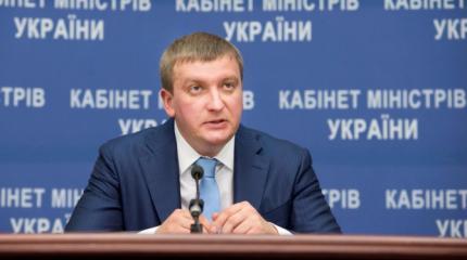“Гаагу хочу”: Киев опять поставил международное право в тупик “Гаагу хочу”: Киев опять поставил международное право в тупик