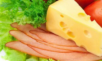 Санкционными продуктами надо кормить чиновников