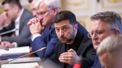 MI-6: Мы «просчитали» Путина. Бей, Володя, по Москве и Петербургу