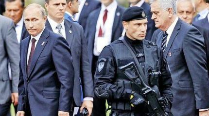 СМИ: Охранник Путина покончил с собой на территории Кремля СМИ: Охранник Путина покончил с собой на территории Кремля