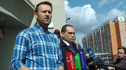 Навальный прививается к «Яблоку» Навальный прививается к «Яблоку»