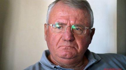 Воислав Шешель: Надо закупать оружие у России, обучать наших военных там, и вступать в ОДКБ Воислав Шешель: Надо закупать оружие у России, обучать наших военных там, и вступать в ОДКБ