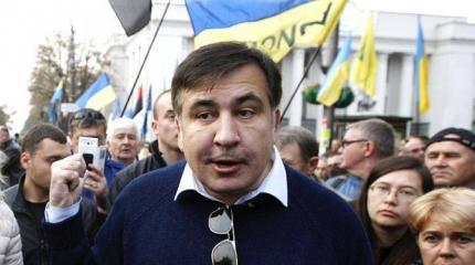 Саакашвили станет премьером и опять нападет на Россию Саакашвили станет премьером и опять нападет на Россию