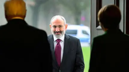 Армения: Никол Пашинян идет в Европу зигзагом Армения: Никол Пашинян идет в Европу зигзагом