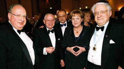 Неизвестные подвиги фрау Меркель