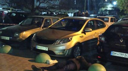 На Украине застрелен один из вожаков «Правого сектора» На Украине застрелен один из вожаков «Правого сектора»