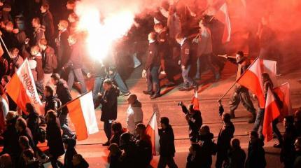 Война на Донбассе - это шанс для Польши отхватить Львов Война на Донбассе - это шанс для Польши отхватить Львов