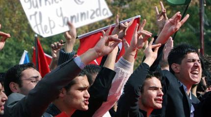 Христианам Курдистана угрожают туркмены "с азербайджанским флагом"