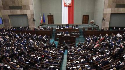 Варшава ведет системную игру на пересмотр Ялтинского мироустройства Варшава ведет системную игру на пересмотр Ялтинского мироустройства