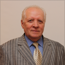 Хутин: Людям нужен сильный и позитивный лидер