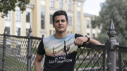 Кашмирец, переехавший в Санкт-Петербург, рассказал, чему его научила Россия Кашмирец, переехавший в Санкт-Петербург, рассказал, чему его научила Россия