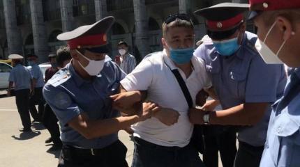 Зачем Кыргызстану выборы во время эпидемии?