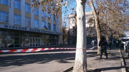 «Телефонные партизаны» осложняют работу избирательных участков в Николаеве «Телефонные партизаны» осложняют работу избирательных участков в Николаеве