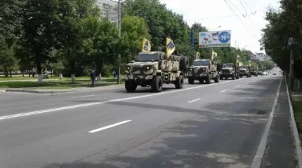 Каратели «Азова» ликуют в Мариуполе Каратели «Азова» ликуют в Мариуполе