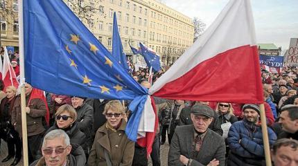 С мечтами об Украине, поляки остались у разбитого корыта