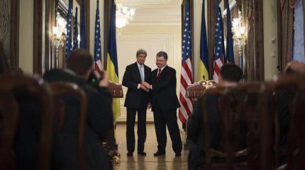 Керри и Венецианская комиссия припёрли Порошенко антикоррупционным судом