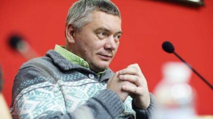 Садулаев: «Путин сыграл свою историческую роль, железо устало» Садулаев: «Путин сыграл свою историческую роль, железо устало»