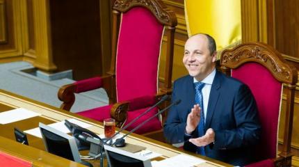 Летнее обострение: Парубий придумал повод для «вторжения» российской армии Летнее обострение: Парубий придумал повод для «вторжения» российской армии