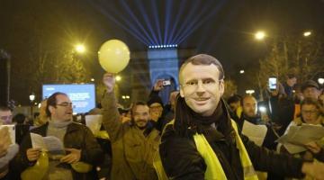 Французский протест отклонился от «киевского сценария»