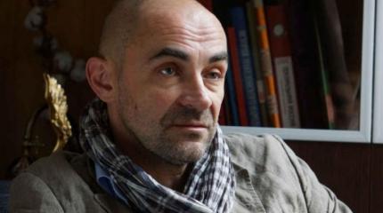 Худрук театра Голомазов назвал РФ страной «нравственных аутистов» Худрук театра Голомазов назвал РФ страной «нравственных аутистов»