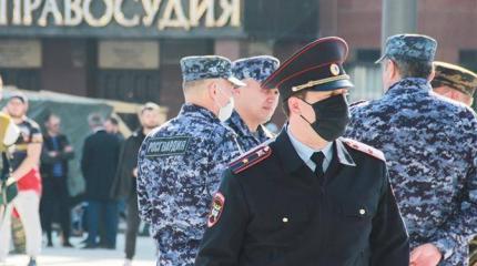 Голодный бунт на Кавказе: Кремль знал, в кого полетят булыжники Голодный бунт на Кавказе: Кремль знал, в кого полетят булыжники