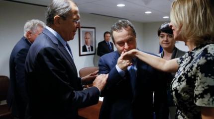 Лавров «взял под защиту» Захарову при встрече с сербами Лавров «взял под защиту» Захарову при встрече с сербами