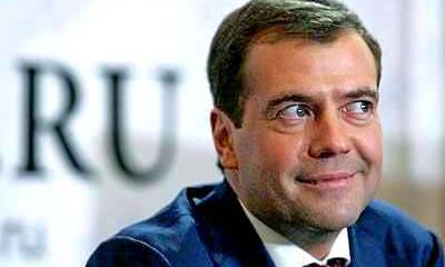 Госдума отказалась лишать Медведева неприкосновенности Госдума отказалась лишать Медведева неприкосновенности