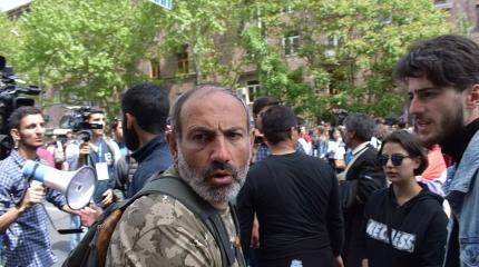 Пресса Франции: Пашинян назвал Эрдогана «современным Гитлером» Пресса Франции: Пашинян назвал Эрдогана «современным Гитлером»
