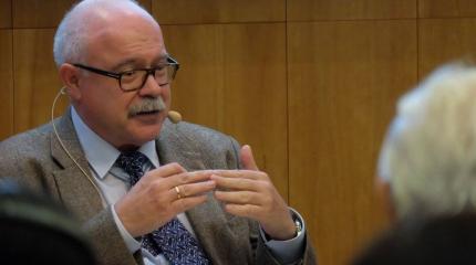 Без иллюзий: Политолог дал десять советов, как вести себя с США Без иллюзий: Политолог дал десять советов, как вести себя с США
