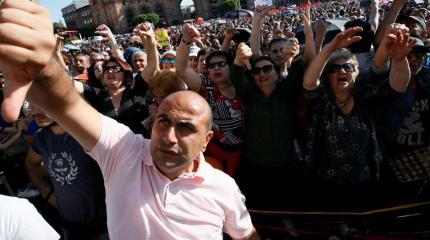 Дороги уже перекрывают: Армения всё глубже увязает в искусственном хаосе Дороги уже перекрывают: Армения всё глубже увязает в искусственном хаосе