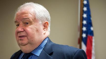 Лахонин отреагировал на информацию о встречах Сешнса с Кисляком Лахонин отреагировал на информацию о встречах Сешнса с Кисляком