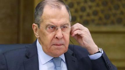 Ярче слов Лаврова стало только его молчание в Пекине