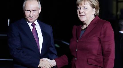 О чем Меркель и Олланд попросили Путина О чем Меркель и Олланд попросили Путина