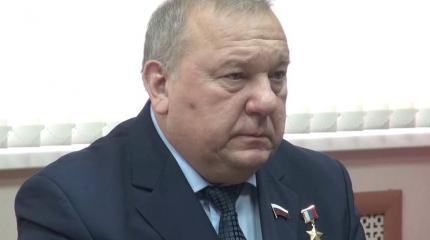 Шаманов: Парламент – место для дискуссий Шаманов: Парламент – место для дискуссий