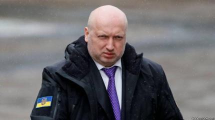 Турчинов ожидает нападения России на Украину из Крыма Турчинов ожидает нападения России на Украину из Крыма