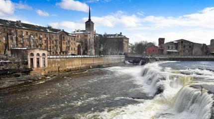Эстония выслала российских дипломатов, расквитавшись за Усть-Лугу Эстония выслала российских дипломатов, расквитавшись за Усть-Лугу